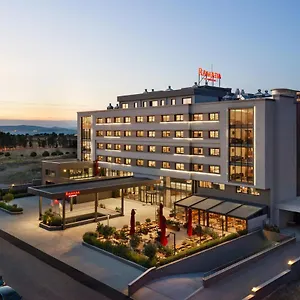 Ramada By Wyndham Aliaga Otel