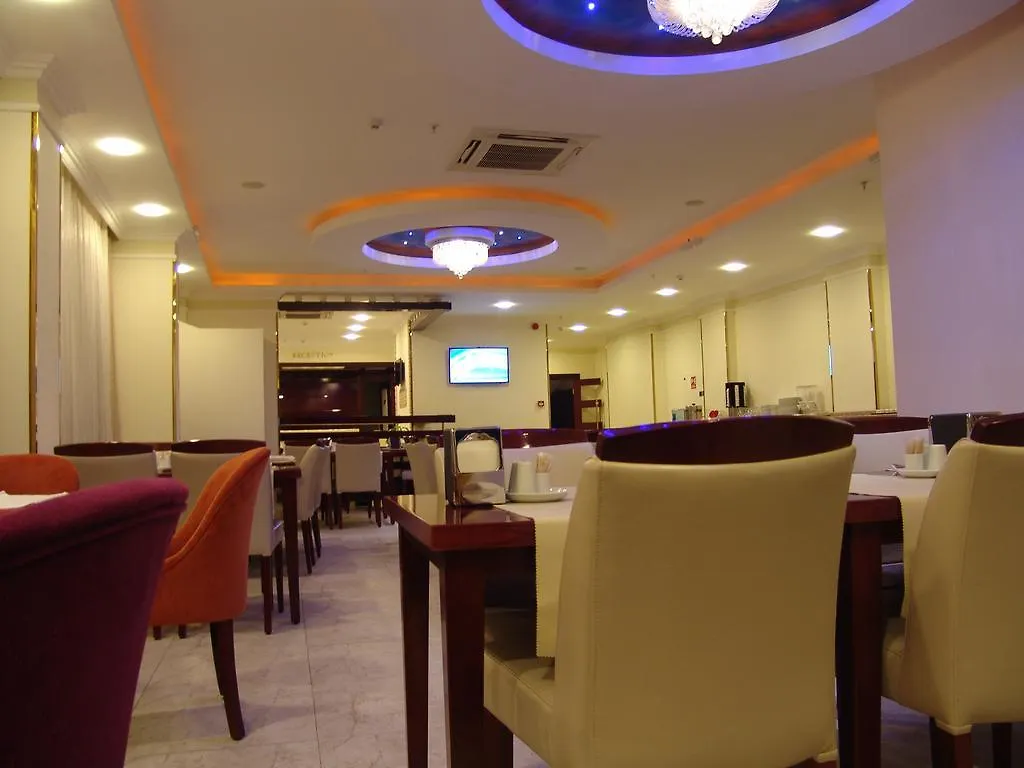 ***  Izan Hotel İzmir Türkiye
