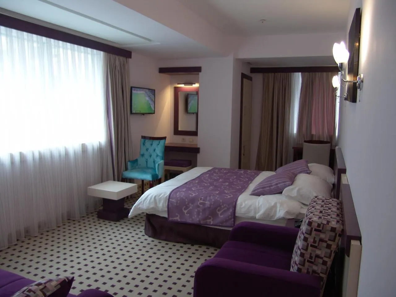 ***  Izan Hotel İzmir Türkiye